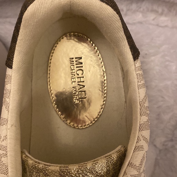 Michael Kors Sneakers - Picture 6 of 12